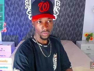 aron_collins from Flirt4Free is Freechat