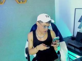 axel_dirtyy from Flirt4Free is Freechat