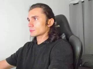 axel_owen from Flirt4Free is Freechat