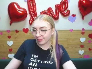 Girls: Stay up-to-date with the latest immersive cam streams gallery and try the most sensual entertainers flaunt their aroused bushes and steaming hot physiques as they lay bare and cum.