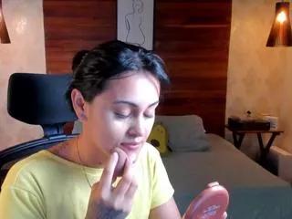emily_beumont from Flirt4Free is Freechat