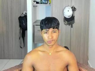 jones_bincs from Flirt4Free is Freechat