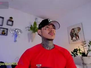 Girls: Stay up-to-date with the latest immersive cam streams gallery and try the most sensual entertainers flaunt their aroused bushes and steaming hot physiques as they lay bare and cum.