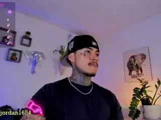 Girls: Stay up-to-date with the latest immersive cam streams gallery and try the most sensual entertainers flaunt their aroused bushes and steaming hot physiques as they lay bare and cum.