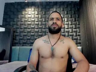 leo_diaz from Flirt4Free is Freechat