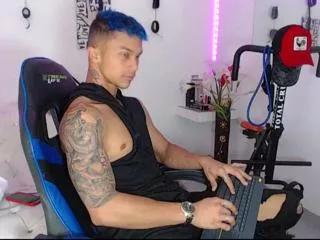 leonard_price from Flirt4Free is Freechat