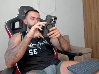 magnus_wolf from Flirt4Free is Freechat