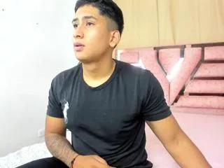 maicoll_brown from Flirt4Free is Freechat