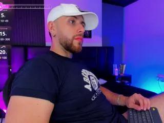 maximo_wolff from Flirt4Free is Freechat