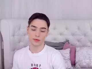 robert_rosenberg from Flirt4Free is Freechat