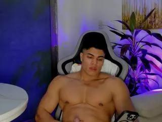 romano_kentt from Flirt4Free is Freechat