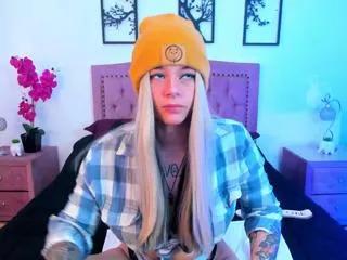Girls: Stay up-to-date with the latest immersive cam streams gallery and try the most sensual entertainers flaunt their aroused bushes and steaming hot physiques as they lay bare and cum.
