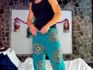 Girls: Stay up-to-date with the latest immersive cam streams gallery and try the most sensual entertainers flaunt their aroused bushes and steaming hot physiques as they lay bare and cum.