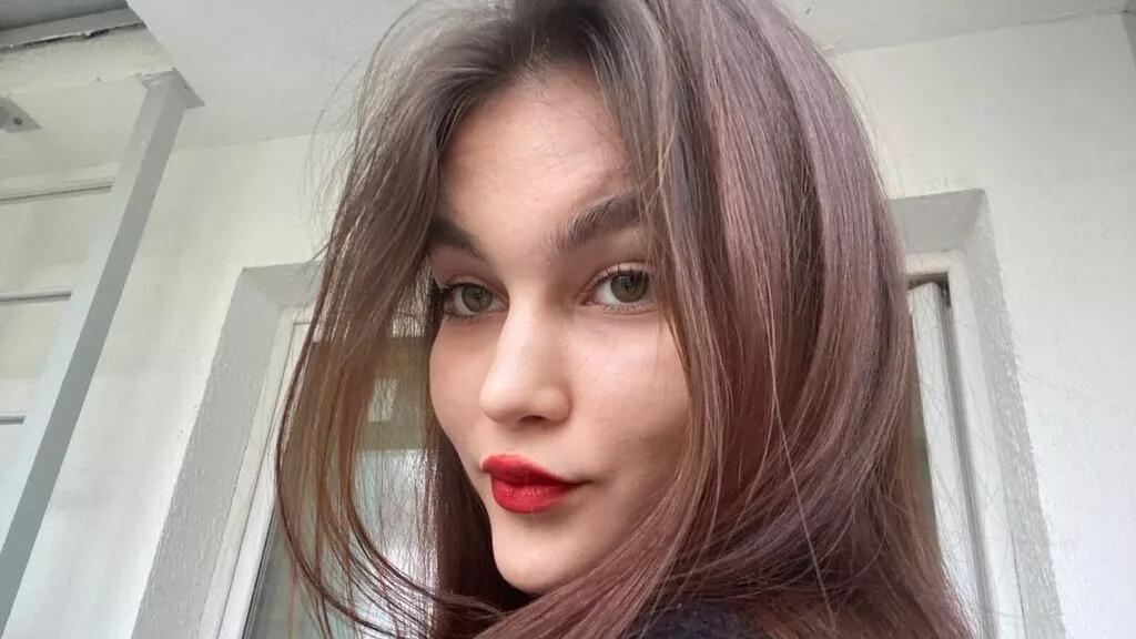 AdeleLunakom from LiveJasmin is Freechat