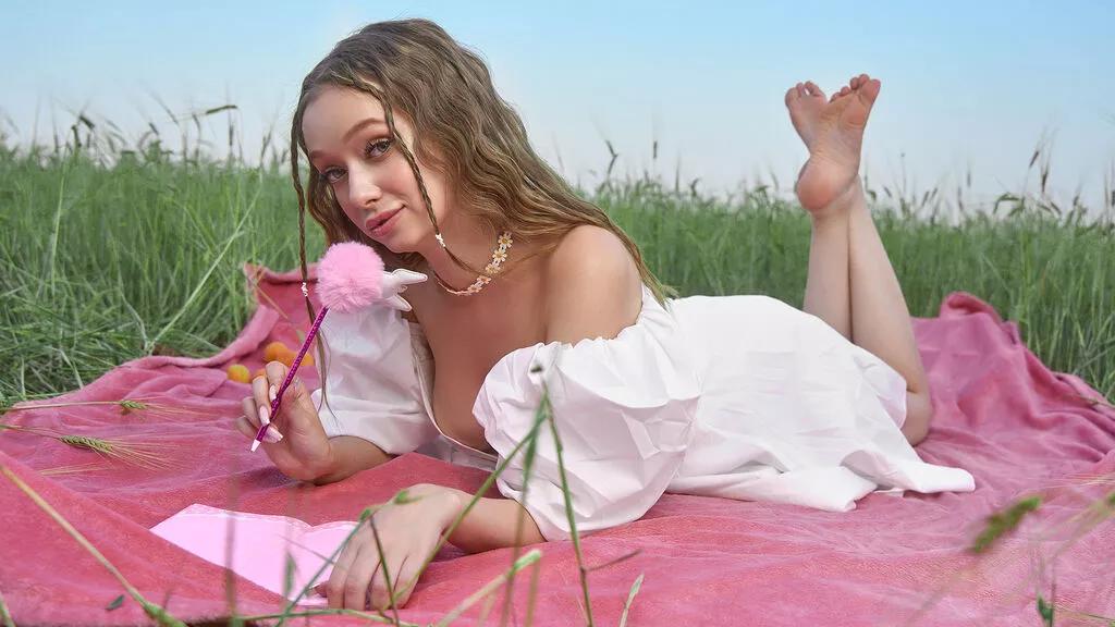 AdeleWood from LiveJasmin is Freechat