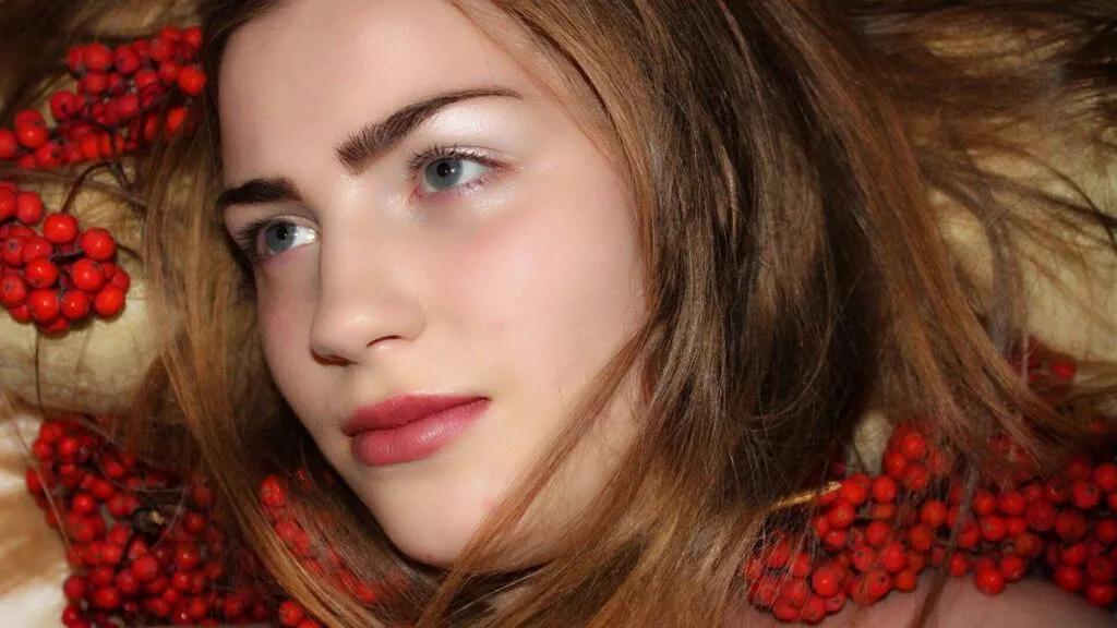 AliseeMoon from LiveJasmin is Freechat