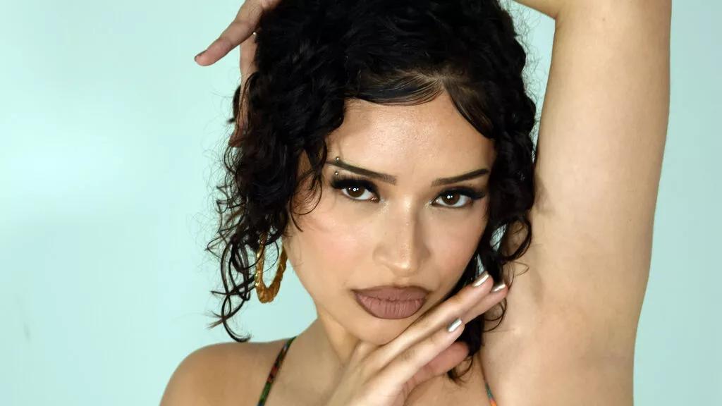 AnyMonroe from LiveJasmin is Freechat