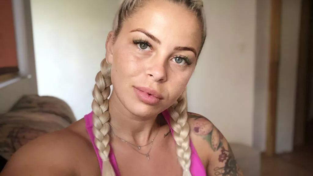 KateAllya from LiveJasmin is Freechat