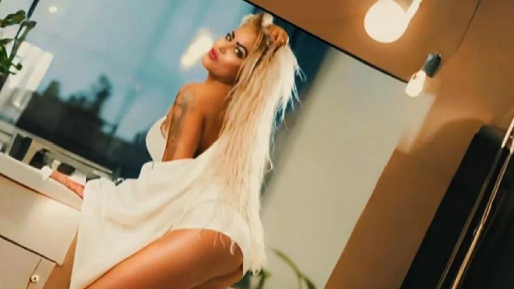 Girls: Stay up-to-date with the latest immersive cam streams gallery and try the most sensual entertainers flaunt their aroused bushes and steaming hot physiques as they lay bare and cum.