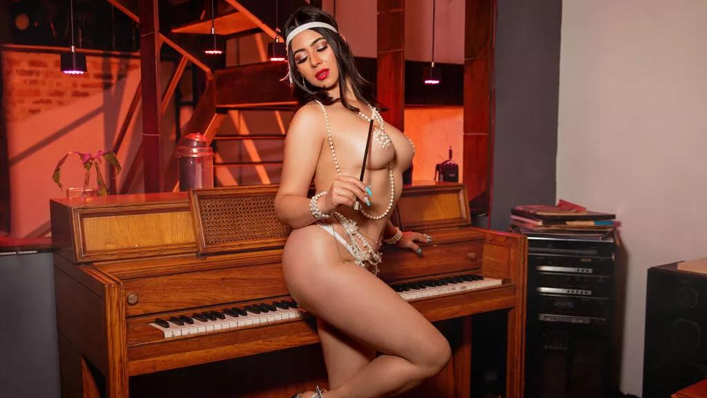 Photos of RoxyBuch from LiveJasmin is Freechat