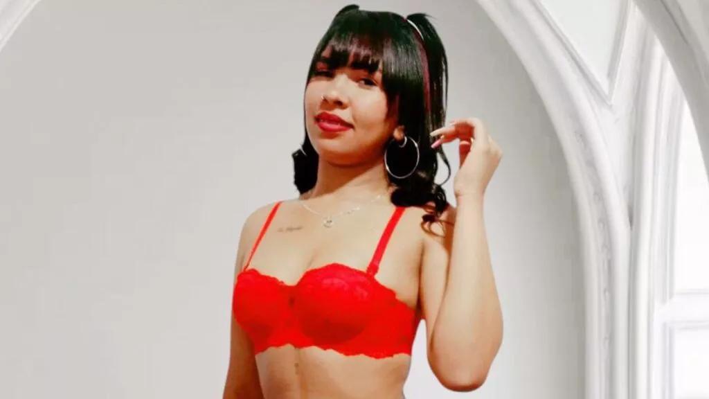 TaylorCamila from LiveJasmin is Freechat