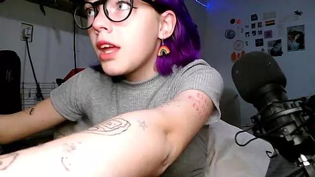 Girls: Stay up-to-date with the latest immersive cam streams gallery and try the most sensual entertainers flaunt their aroused bushes and steaming hot physiques as they lay bare and cum.