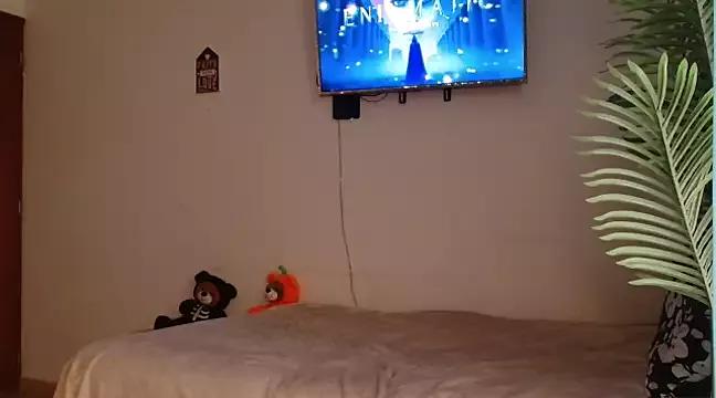 Girls: Stay up-to-date with the latest immersive cam streams gallery and try the most sensual entertainers flaunt their aroused bushes and steaming hot physiques as they lay bare and cum.
