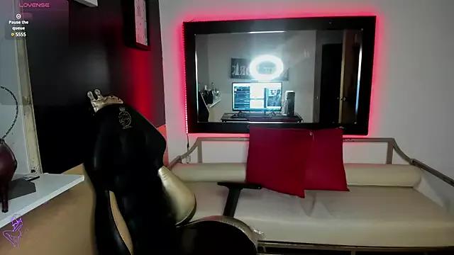 Girls: Stay up-to-date with the latest immersive cam streams gallery and try the most sensual entertainers flaunt their aroused bushes and steaming hot physiques as they lay bare and cum.