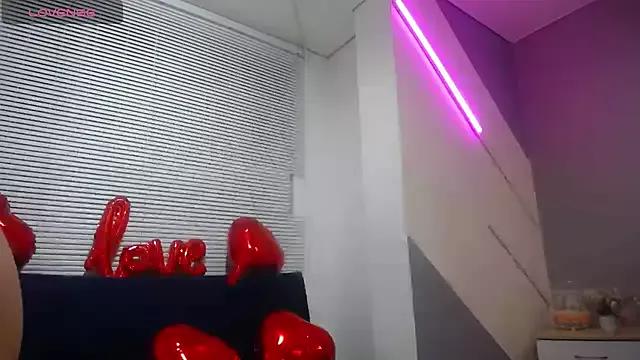 Girls: Stay up-to-date with the latest immersive cam streams gallery and try the most sensual entertainers flaunt their aroused bushes and steaming hot physiques as they lay bare and cum.