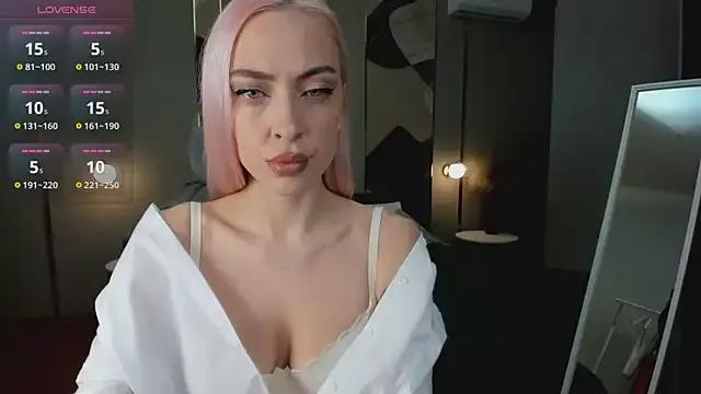 Girls: Stay up-to-date with the latest immersive cam streams gallery and try the most sensual entertainers flaunt their aroused bushes and steaming hot physiques as they lay bare and cum.