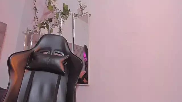 Girls: Stay up-to-date with the latest immersive cam streams gallery and try the most sensual entertainers flaunt their aroused bushes and steaming hot physiques as they lay bare and cum.