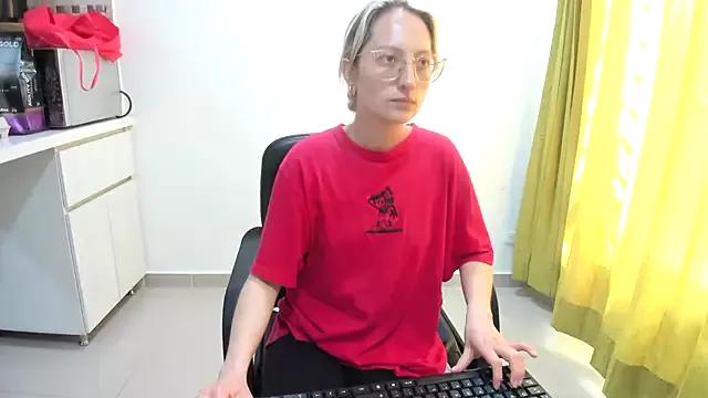 Girls: Stay up-to-date with the latest immersive cam streams gallery and try the most sensual entertainers flaunt their aroused bushes and steaming hot physiques as they lay bare and cum.