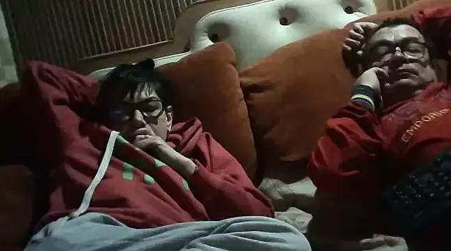 Girls: Stay up-to-date with the latest immersive cam streams gallery and try the most sensual entertainers flaunt their aroused bushes and steaming hot physiques as they lay bare and cum.