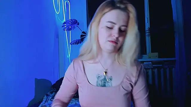 Girls: Stay up-to-date with the latest immersive cam streams gallery and try the most sensual entertainers flaunt their aroused bushes and steaming hot physiques as they lay bare and cum.