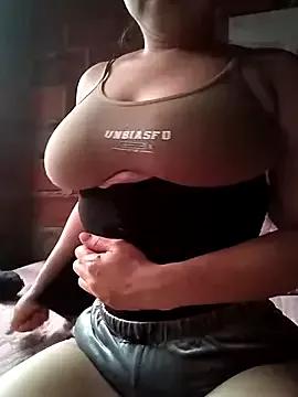 alexax0 from StripChat is Freechat