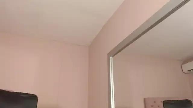 Girls: Stay up-to-date with the latest immersive cam streams gallery and try the most sensual entertainers flaunt their aroused bushes and steaming hot physiques as they lay bare and cum.