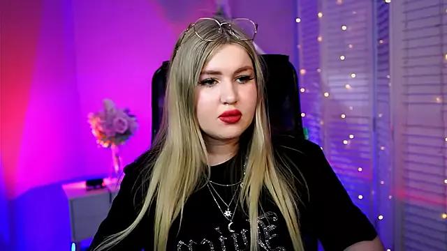 Girls: Stay up-to-date with the latest immersive cam streams gallery and try the most sensual entertainers flaunt their aroused bushes and steaming hot physiques as they lay bare and cum.