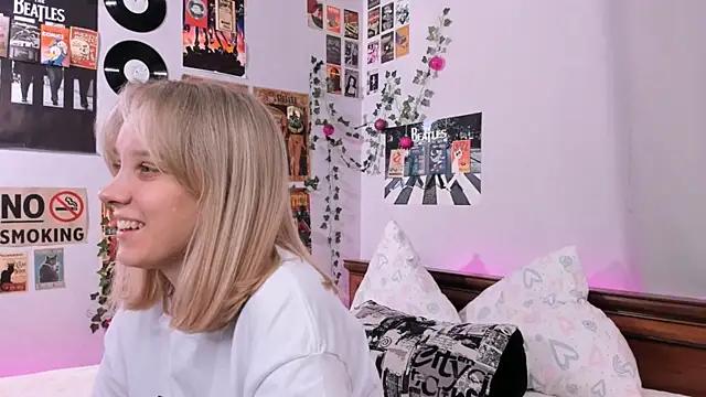 Girls: Stay up-to-date with the latest immersive cam streams gallery and try the most sensual entertainers flaunt their aroused bushes and steaming hot physiques as they lay bare and cum.