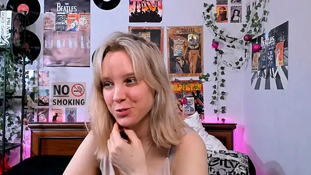 Girls: Stay up-to-date with the latest immersive cam streams gallery and try the most sensual entertainers flaunt their aroused bushes and steaming hot physiques as they lay bare and cum.