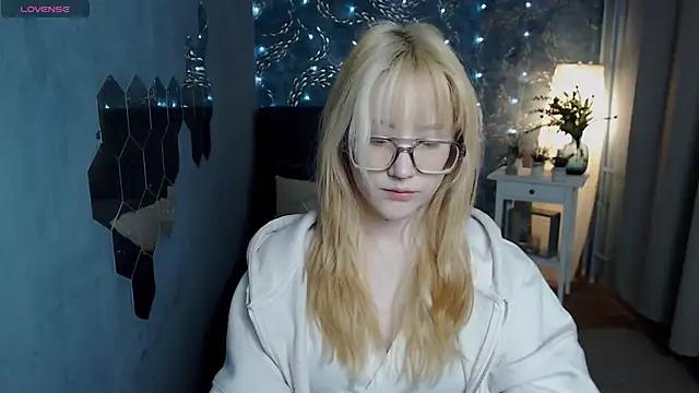 Girls: Stay up-to-date with the latest immersive cam streams gallery and try the most sensual entertainers flaunt their aroused bushes and steaming hot physiques as they lay bare and cum.
