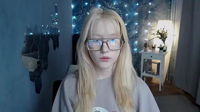 Girls: Stay up-to-date with the latest immersive cam streams gallery and try the most sensual entertainers flaunt their aroused bushes and steaming hot physiques as they lay bare and cum.