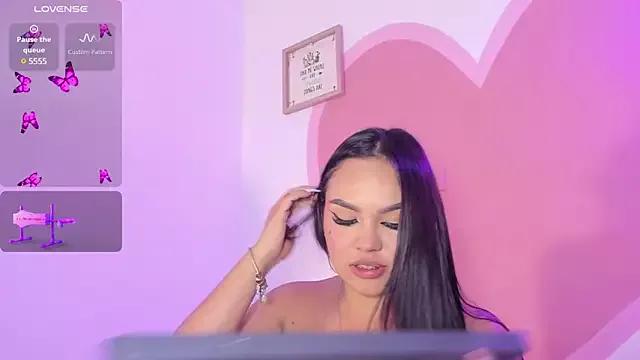 Girls: Stay up-to-date with the latest immersive cam streams gallery and try the most sensual entertainers flaunt their aroused bushes and steaming hot physiques as they lay bare and cum.
