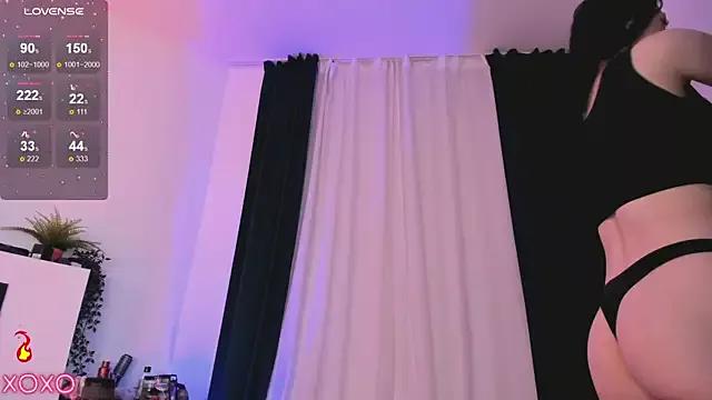 Girls: Stay up-to-date with the latest immersive cam streams gallery and try the most sensual entertainers flaunt their aroused bushes and steaming hot physiques as they lay bare and cum.