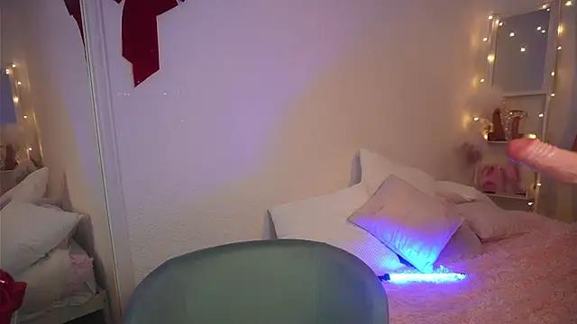 Girls: Stay up-to-date with the latest immersive cam streams gallery and try the most sensual entertainers flaunt their aroused bushes and steaming hot physiques as they lay bare and cum.