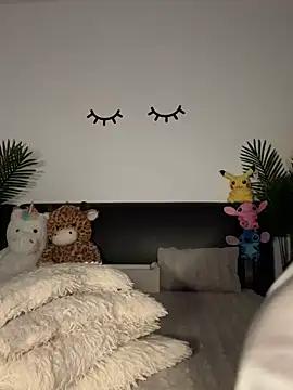 Girls: Stay up-to-date with the latest immersive cam streams gallery and try the most sensual entertainers flaunt their aroused bushes and steaming hot physiques as they lay bare and cum.