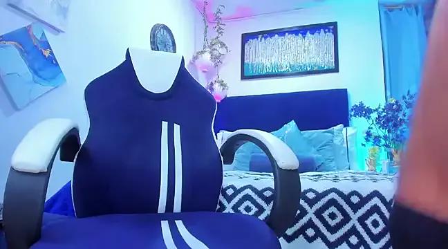 Girls: Stay up-to-date with the latest immersive cam streams gallery and try the most sensual entertainers flaunt their aroused bushes and steaming hot physiques as they lay bare and cum.