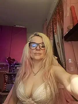 Girls: Stay up-to-date with the latest immersive cam streams gallery and try the most sensual entertainers flaunt their aroused bushes and steaming hot physiques as they lay bare and cum.