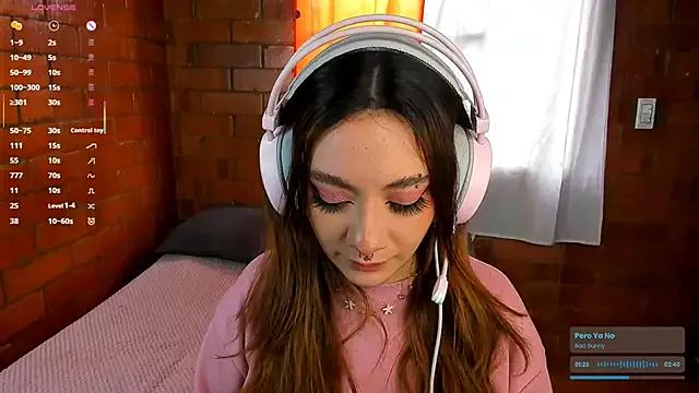 Girls: Stay up-to-date with the latest immersive cam streams gallery and try the most sensual entertainers flaunt their aroused bushes and steaming hot physiques as they lay bare and cum.