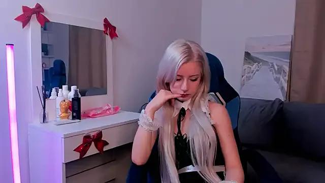 Apri1__White from StripChat is Freechat