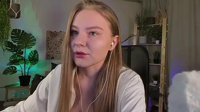 Girls: Stay up-to-date with the latest immersive cam streams gallery and try the most sensual entertainers flaunt their aroused bushes and steaming hot physiques as they lay bare and cum.